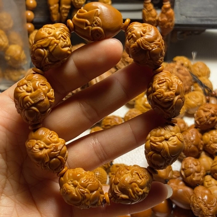 【闪购商品】橄榄核手串/手链八方财神1.9