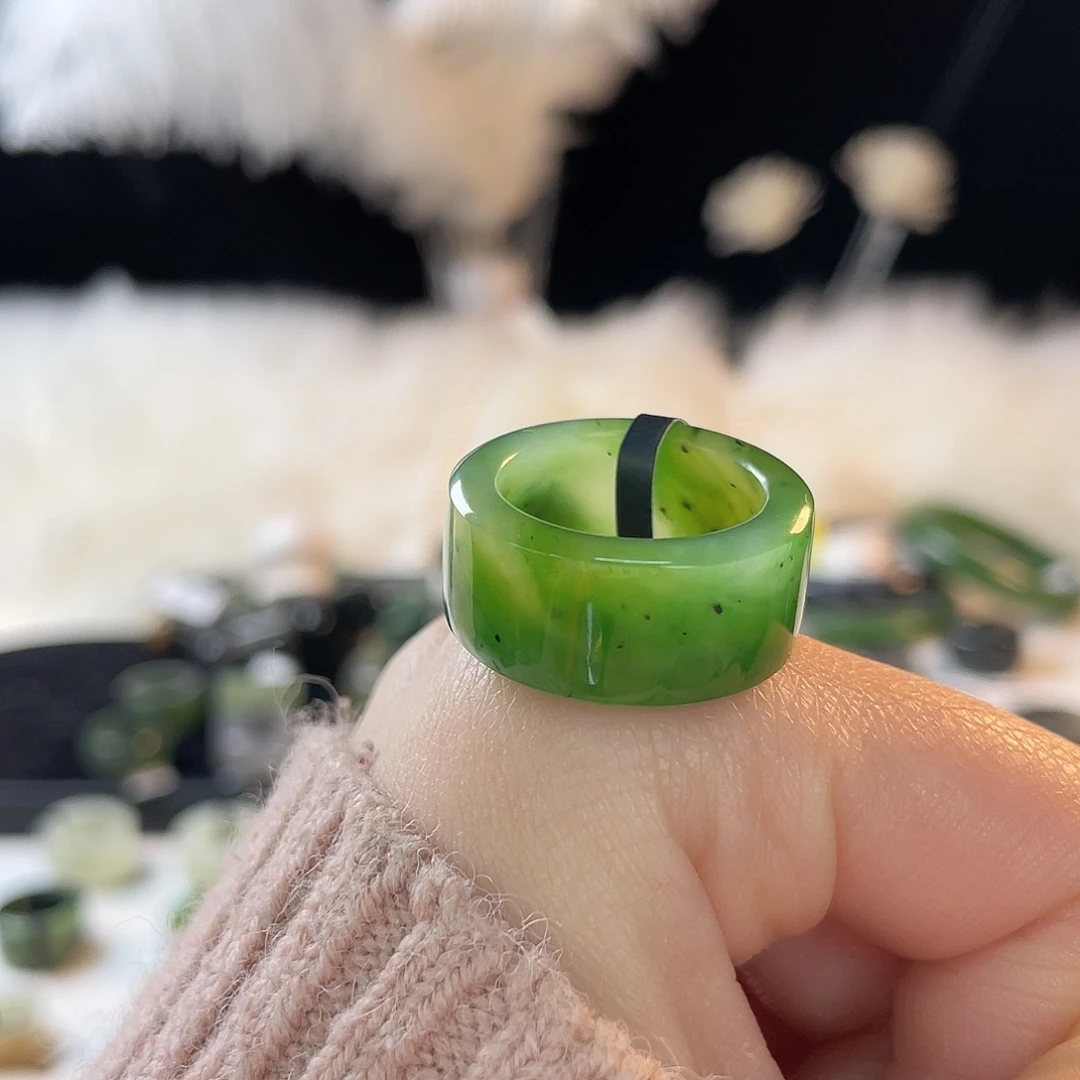 和田玉未镶嵌戒指k77 俄白直切17.9mm