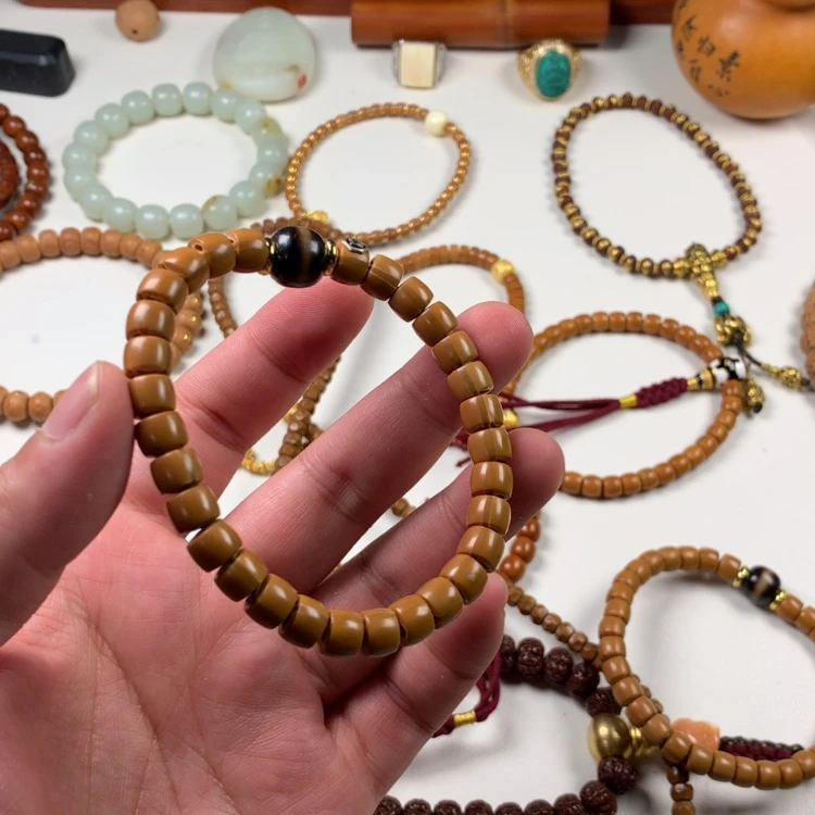 【闪购商品】橄榄核吊坠。。。。。。。。。。。