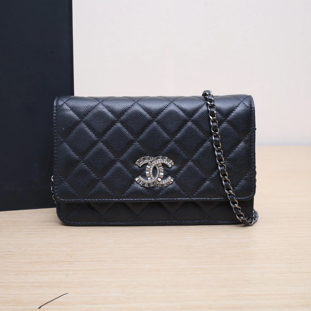 95新 Chanel/香奈儿 【双双】21C CF WOC 19cm 芯片开荷叶水钻扣
