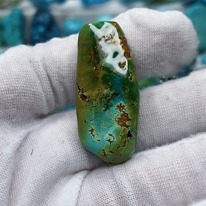 绿松石未镶嵌天然原矿 地大质检