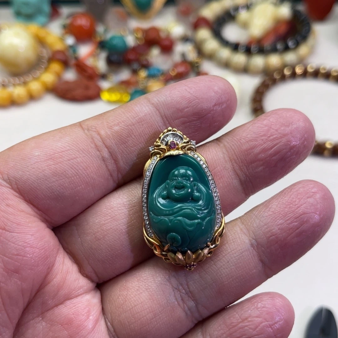 绿松石未镶嵌珠宝奇石