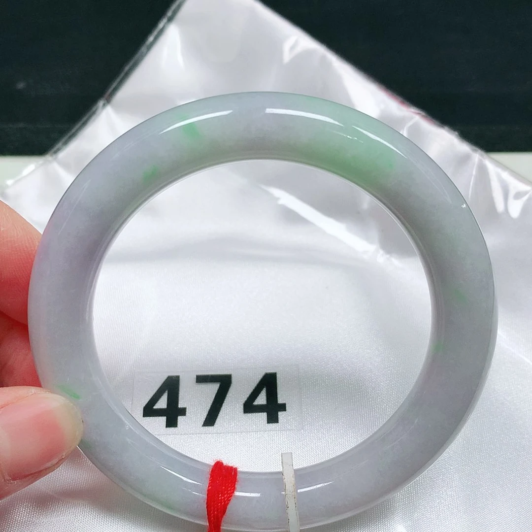 未镶嵌手镯（圆镯）翡翠