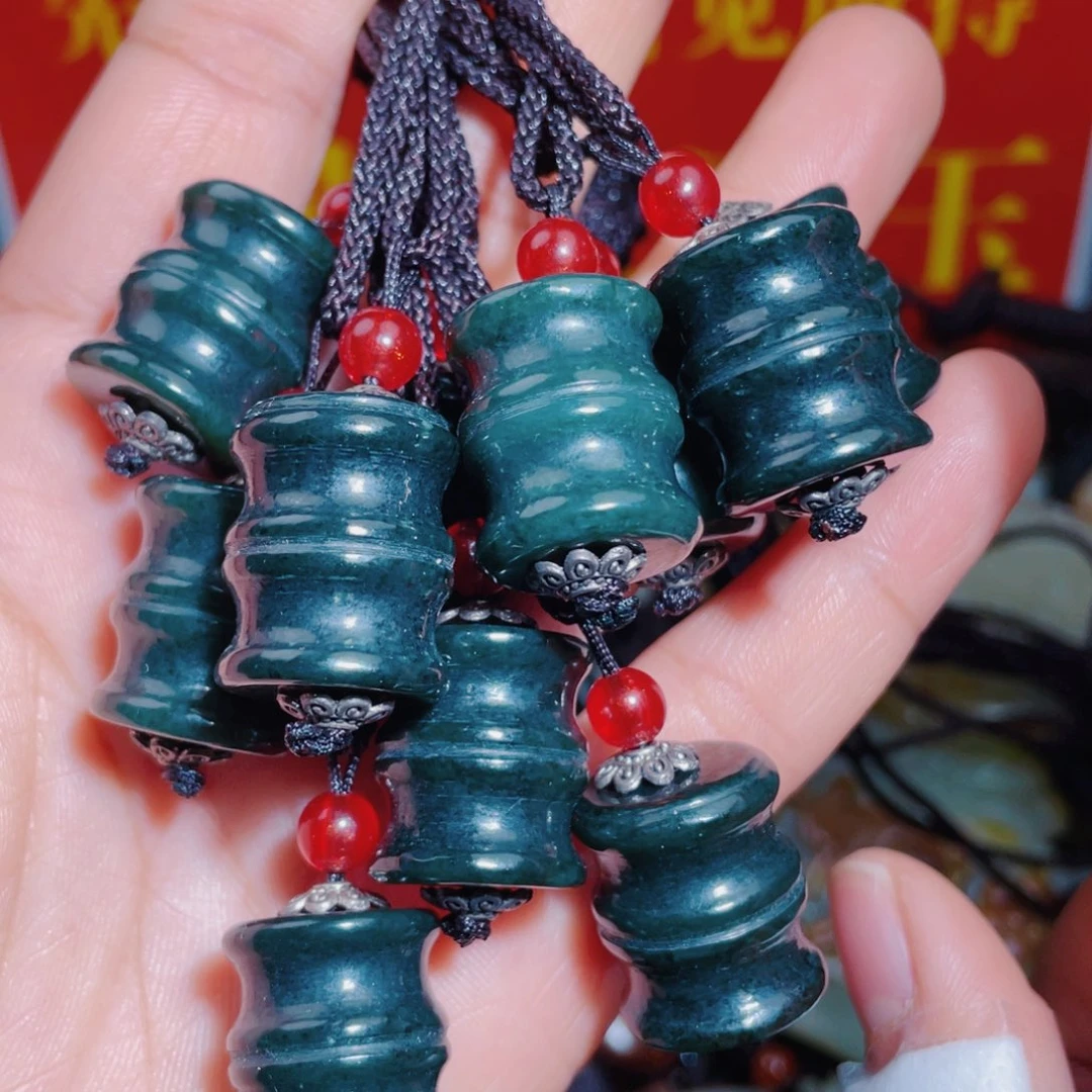 和田玉未镶嵌颈饰拍一发一