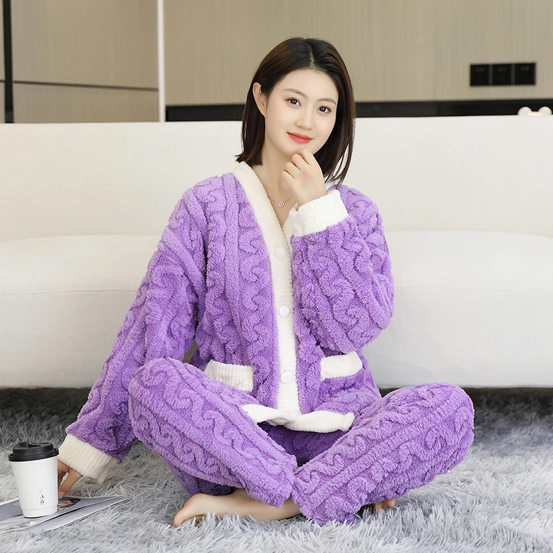 77秋冬法兰绒新款珊瑚绒加绒加厚保暖家居服套装睡衣女