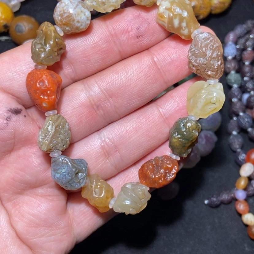 【闪购商品】玛瑙/玉髓项圈合金糖***房