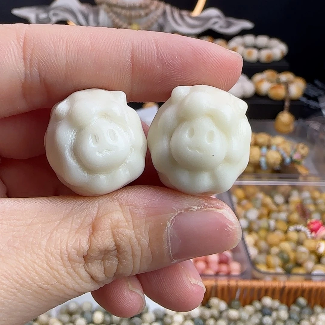 菩提根/象牙果吊坠全品牙果卡20白色云朵羊10颗