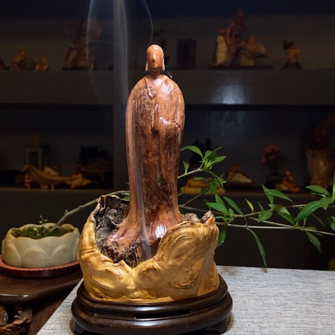 木雄*荔枝木香炉摆件