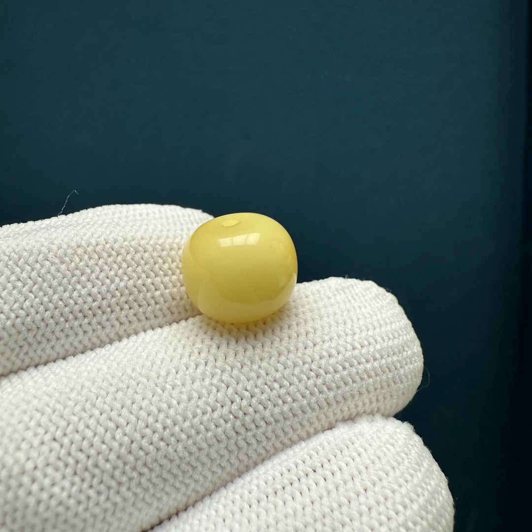 D1018天然原矿蜜蜡 【微瑕】老型11.8*9.5mm支持鉴定 假一罚十