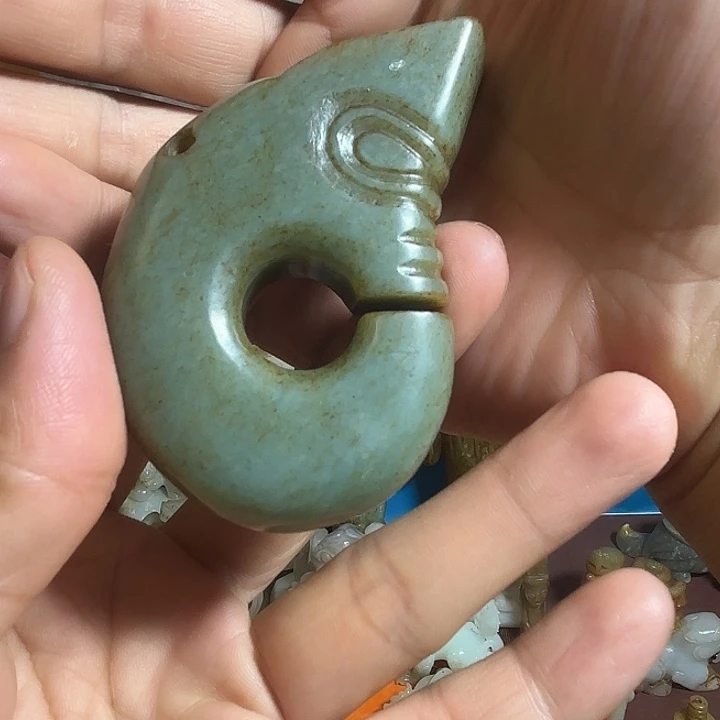 厚***先和田玉未镶嵌挂件