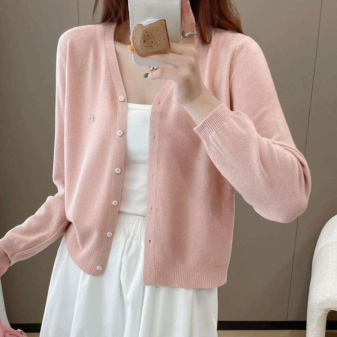 2025秋冬新款韩系宽松羊毛针织开衫圆领设计感软糯慵懒风气质毛衣