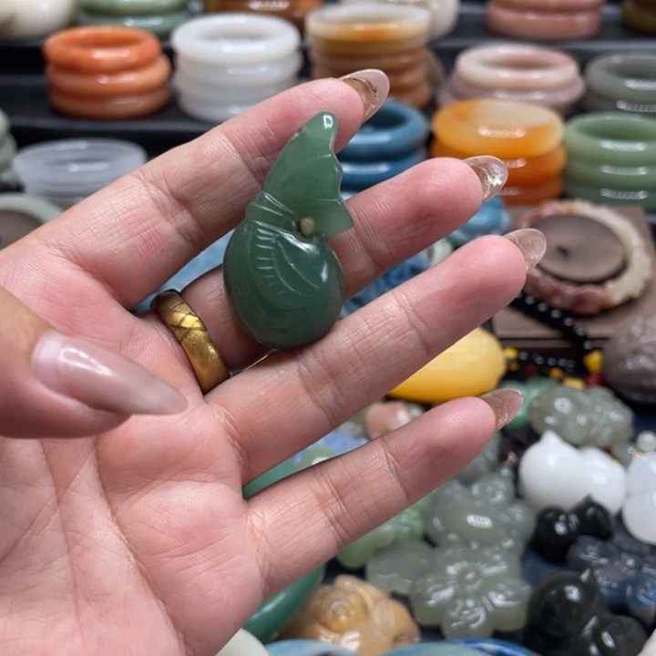 石英岩玉手镯合金