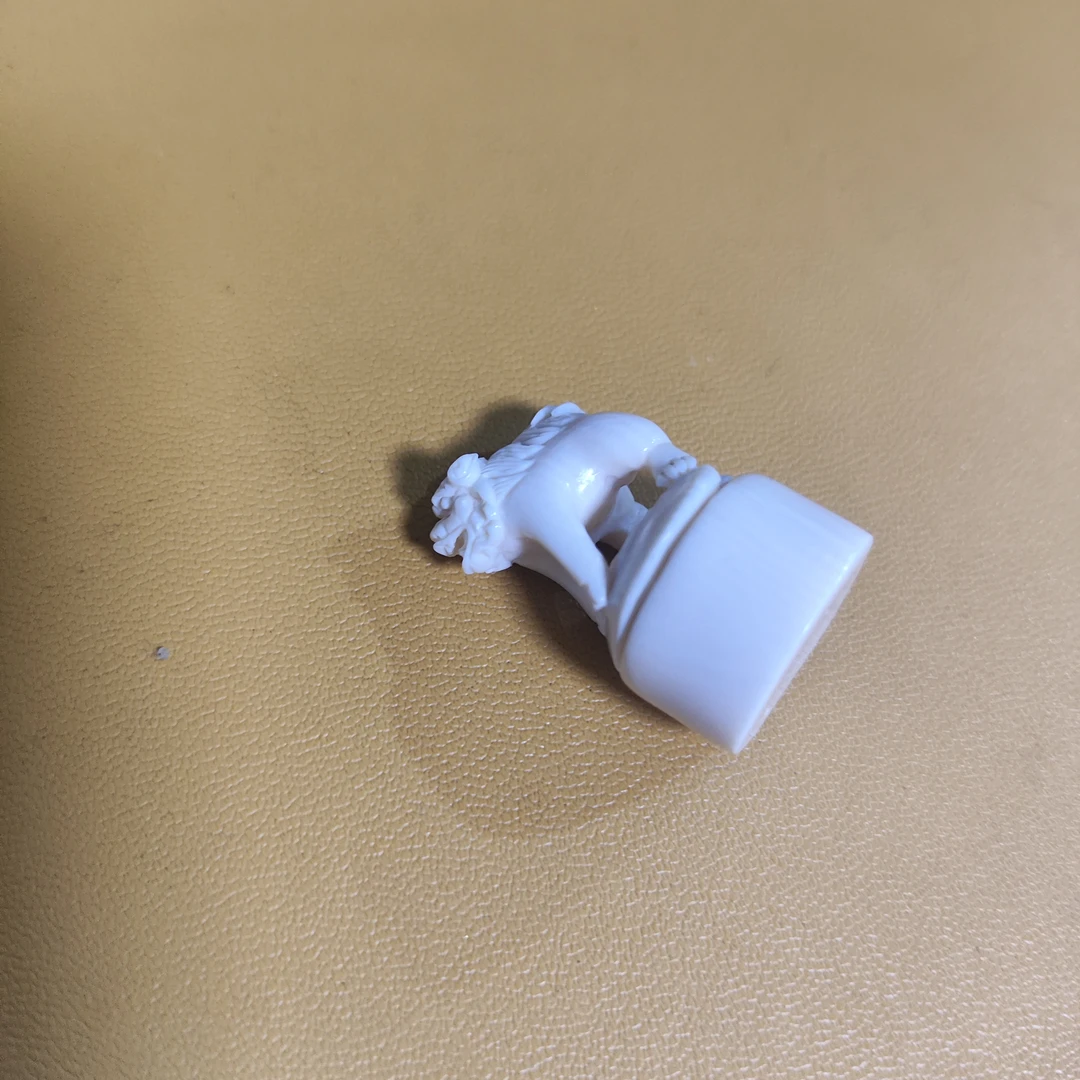 猛犸约5.6克雕刻件ZL4463