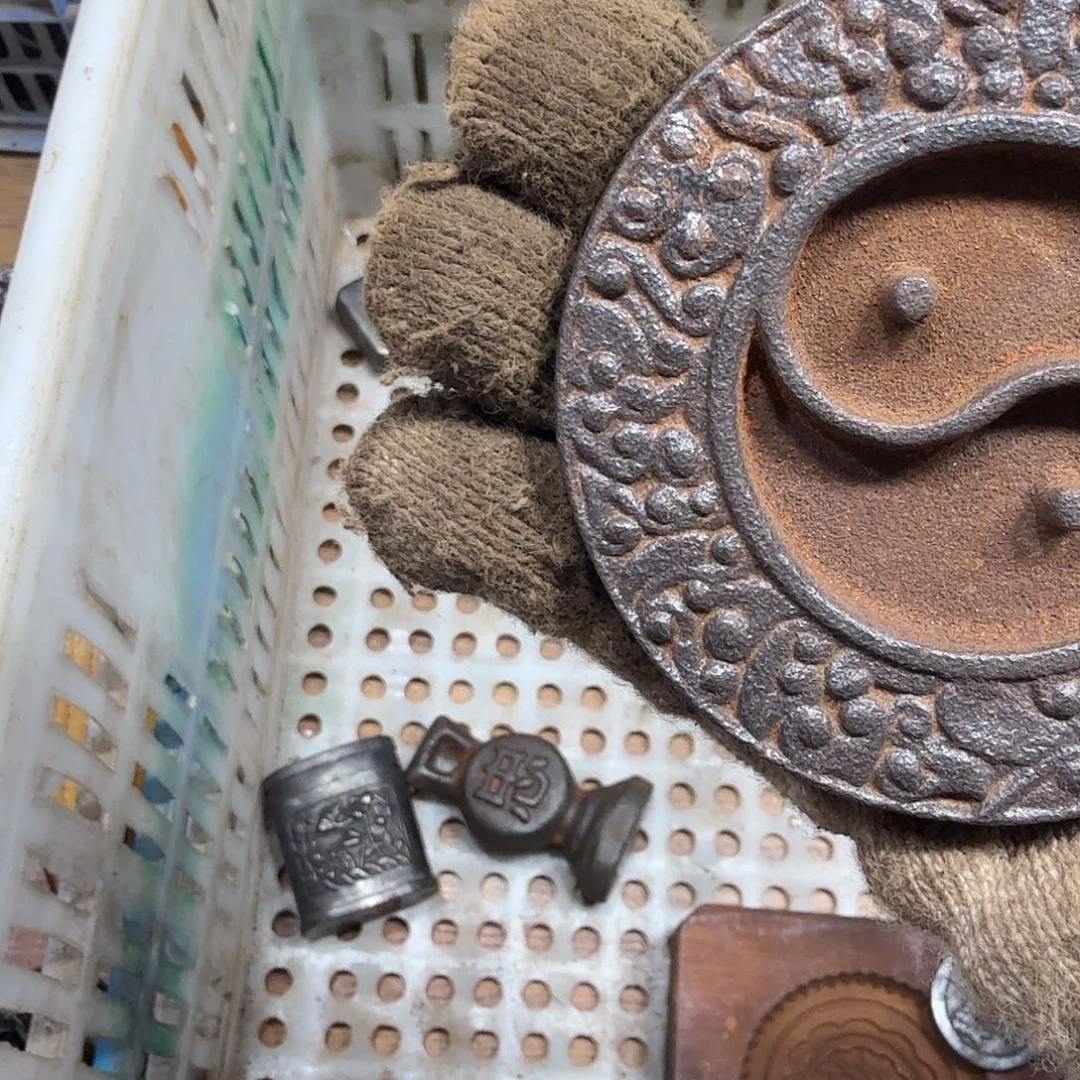 漫***生一物一图，工艺品。