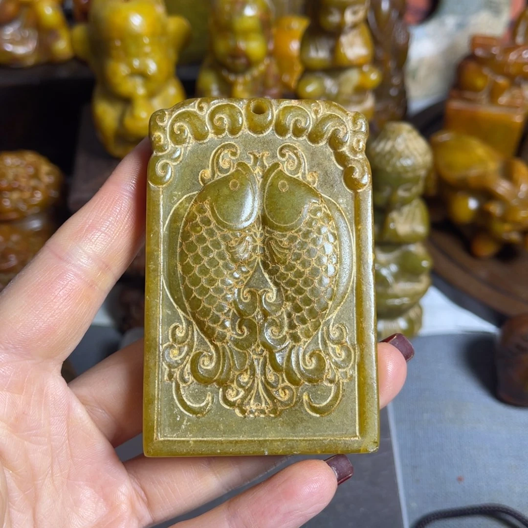 蛇纹石玉合金颈饰