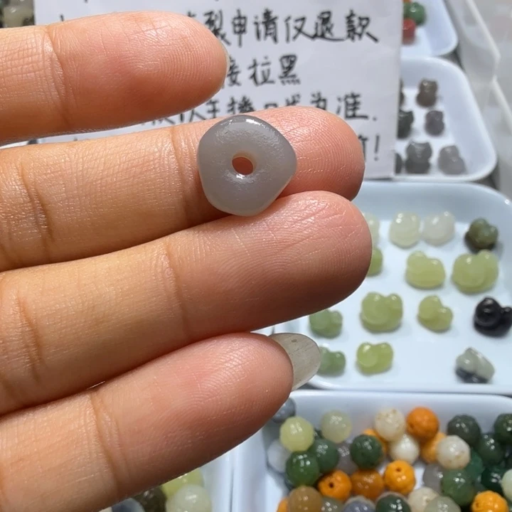 未镶嵌和田玉珠宝半成品