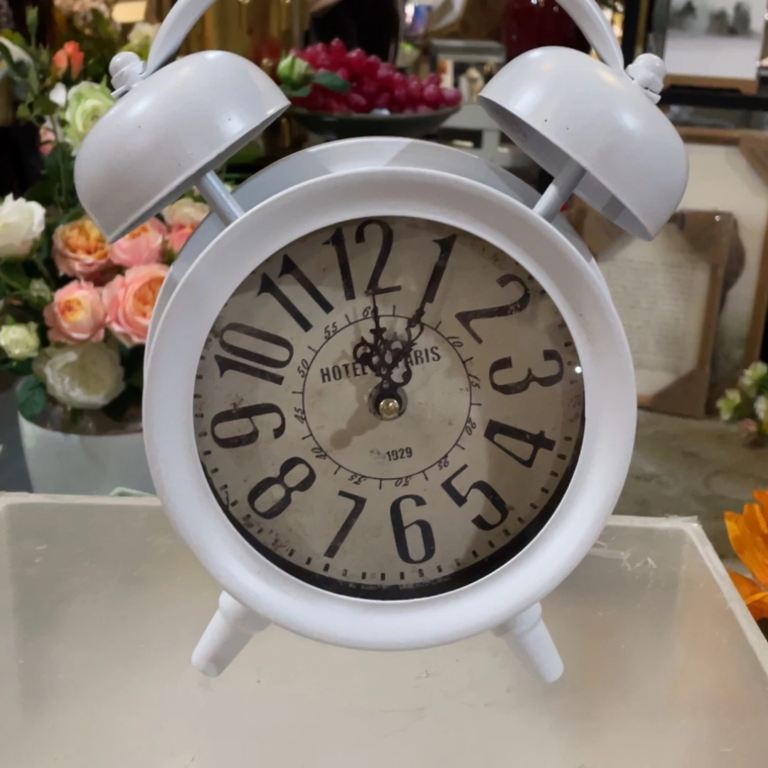 花瓶摆件，仿真绿植。