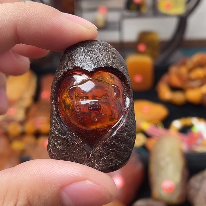 未镶嵌定制琥珀刀疤猪