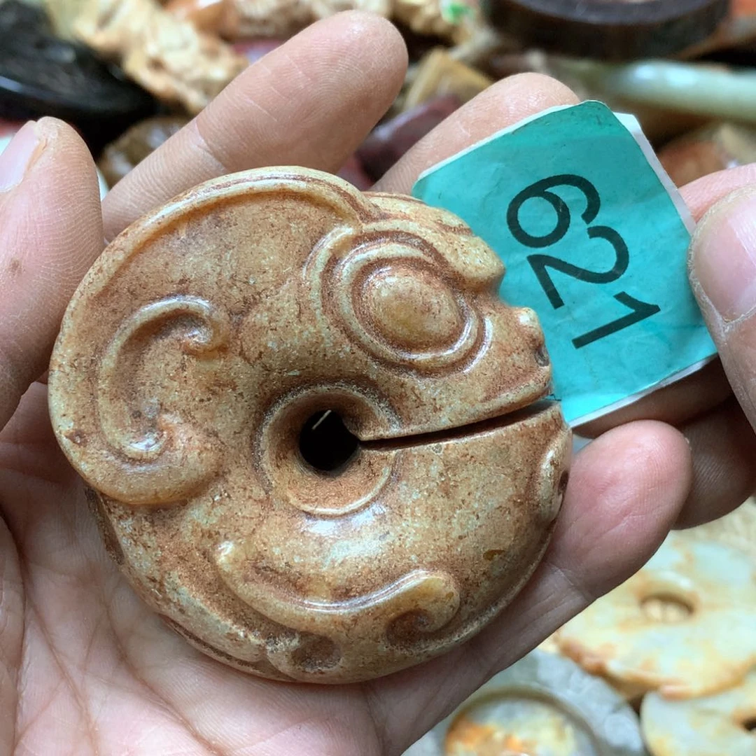 未镶嵌和田玉挂件