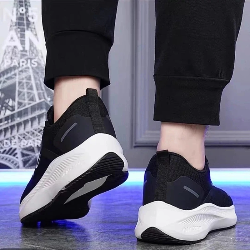 正品断码休闲运动时尚舒适透气缓震轻盈男女百搭飞织夏季情侣鞋