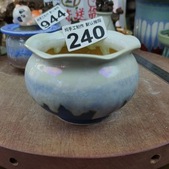 赵***猫景德镇手工高温陶瓷