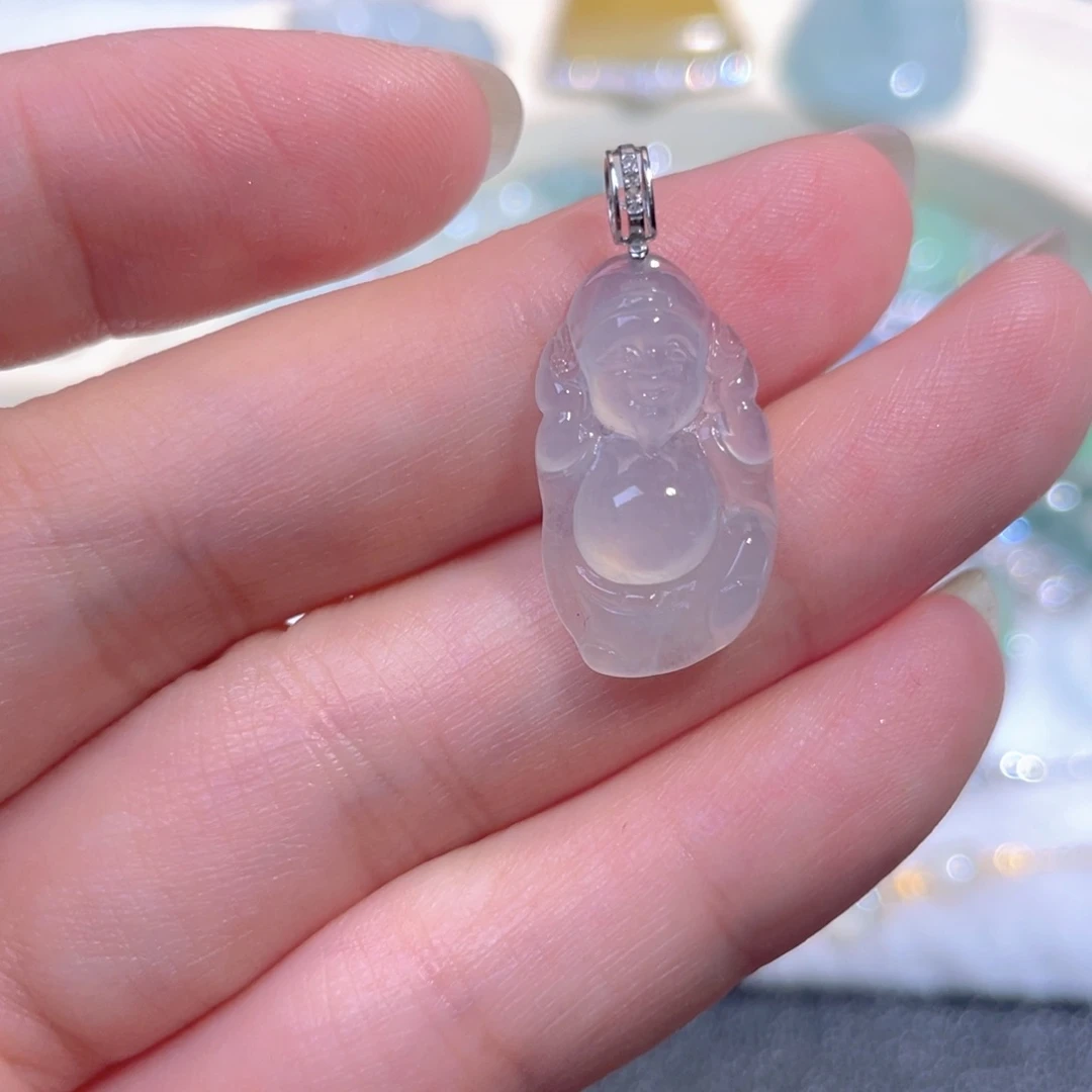 翡翠18K金镶嵌颈饰翡翠