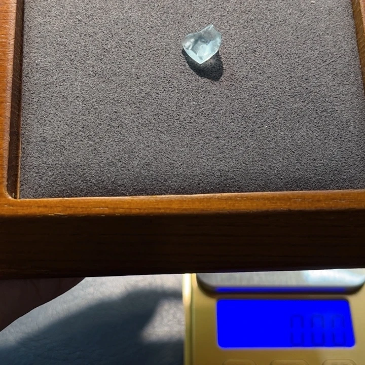 海蓝宝石裸石1.8ct