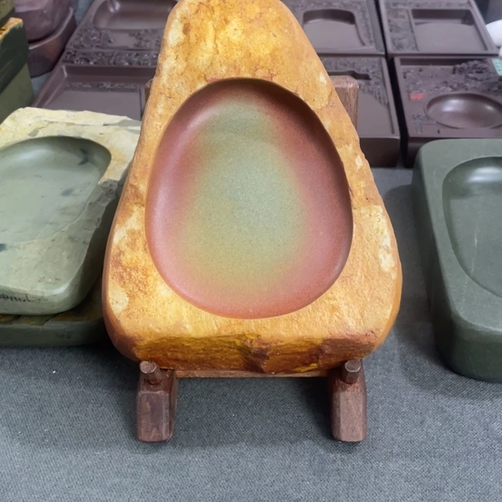 广东肇庆原石端砚