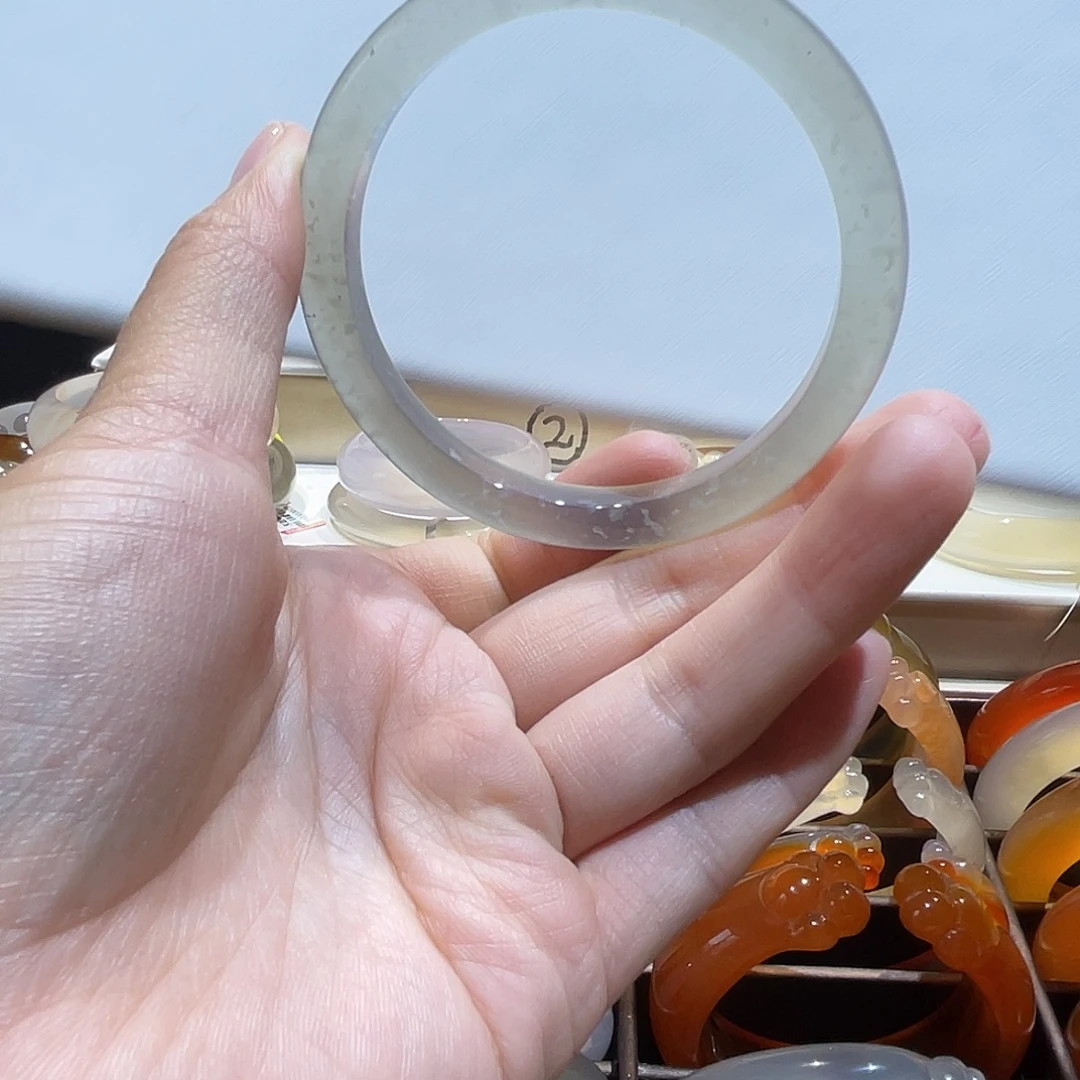 玛瑙/玉髓未镶嵌手镯