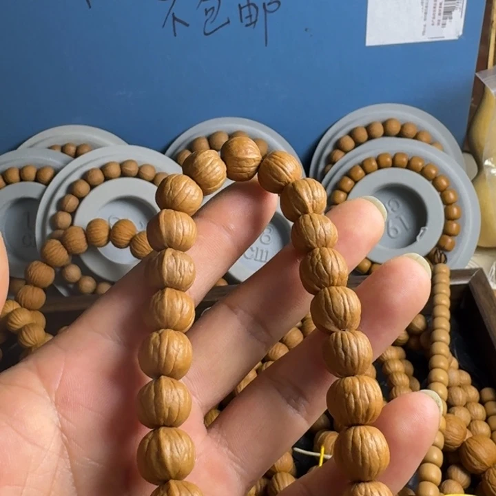 吊坠猴头核桃原皮原色