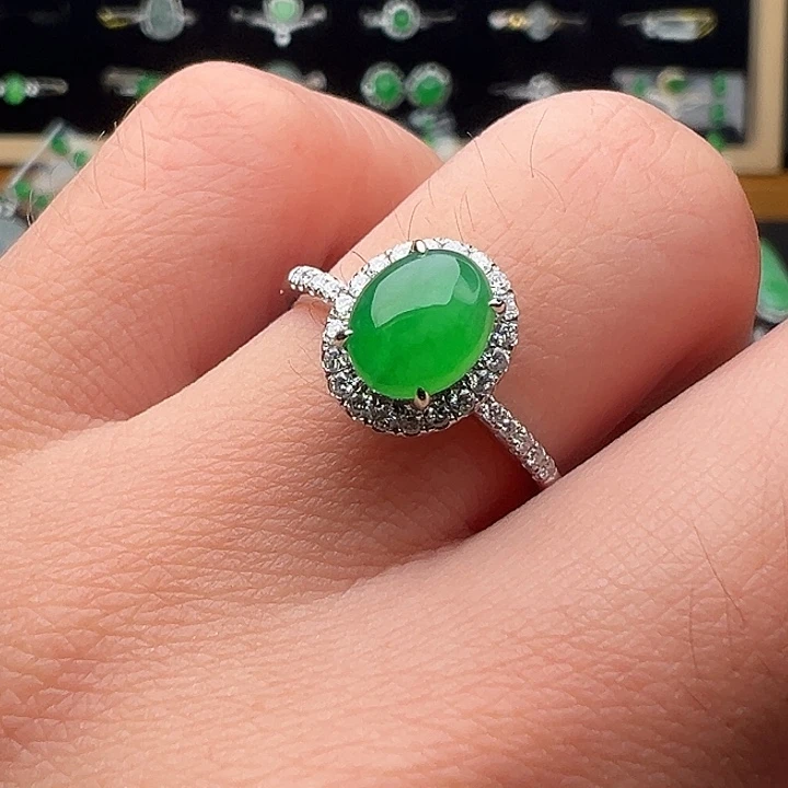 翡翠18K金镶嵌戒指蛋面7.5