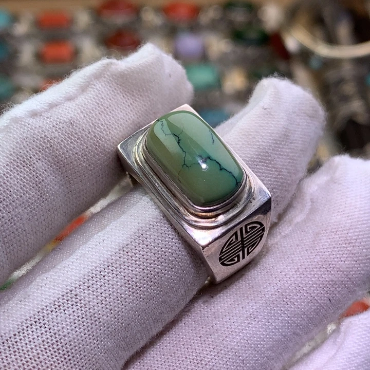 绿松石足银镶嵌戒指