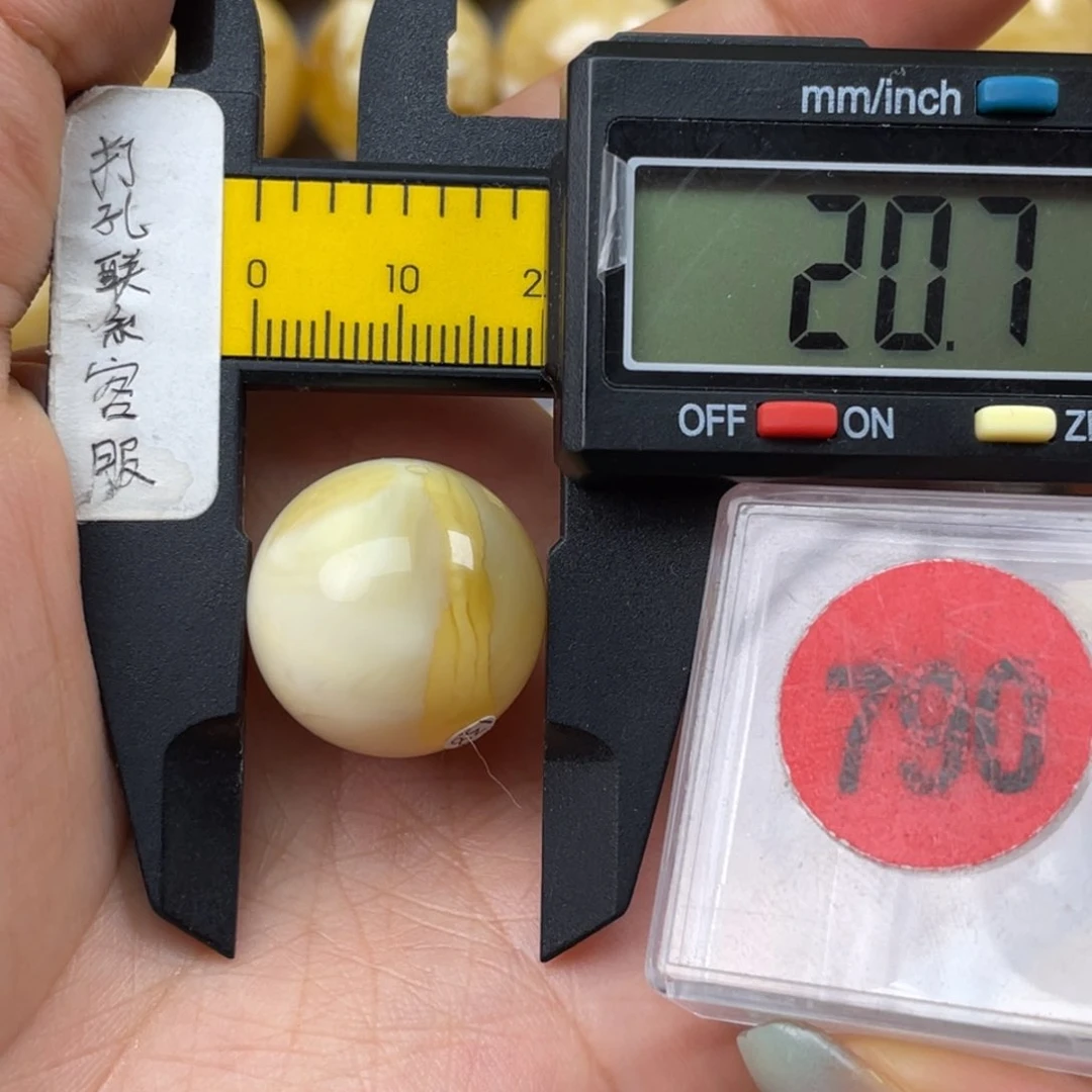 未镶嵌蜜蜡珠宝奇石五*五冰片