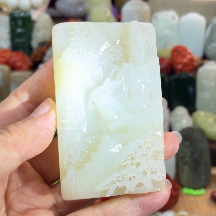 和田玉未镶嵌颈饰