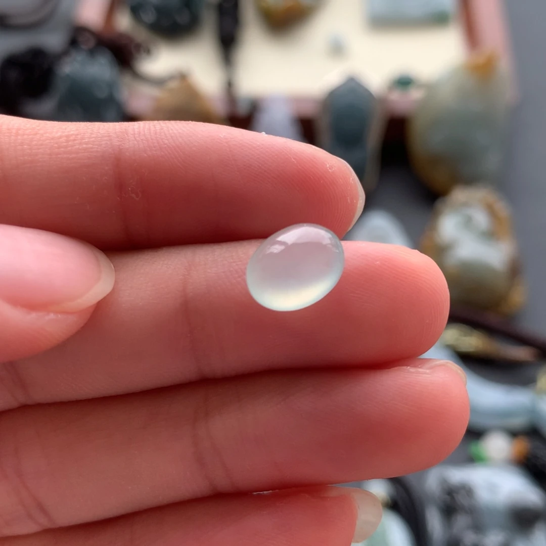 翡翠未镶嵌颈饰蛋面