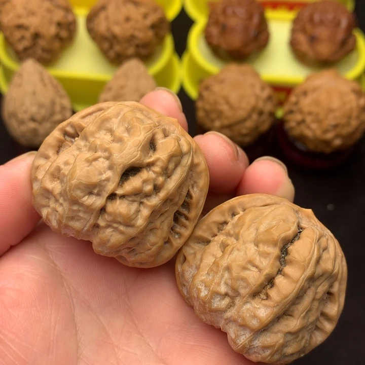 文玩核桃吊坠蛙蛙40