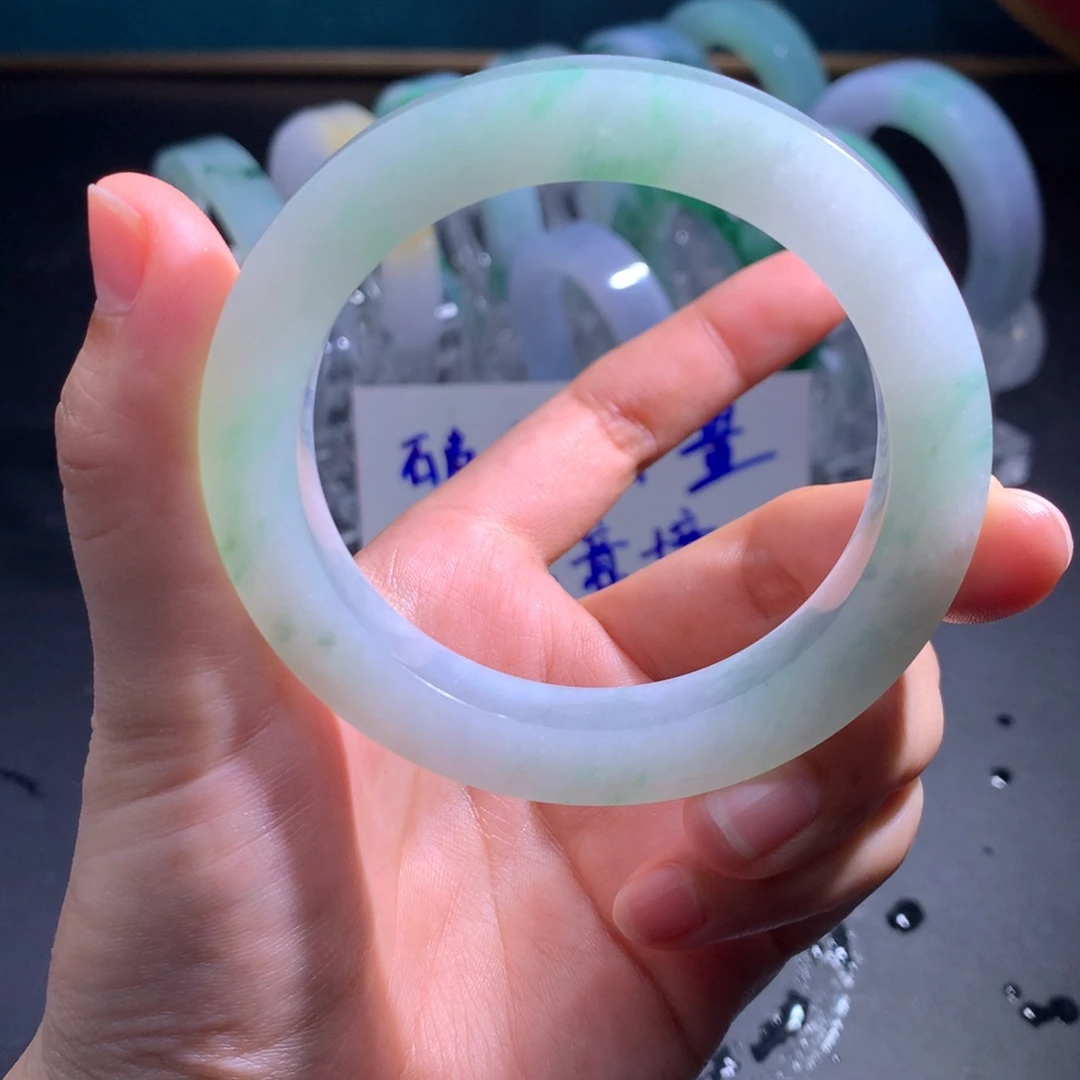 未镶嵌白底青57定制翡翠?**?