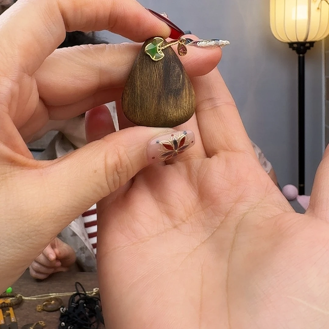 沉香沉香碎屑种植绿奇