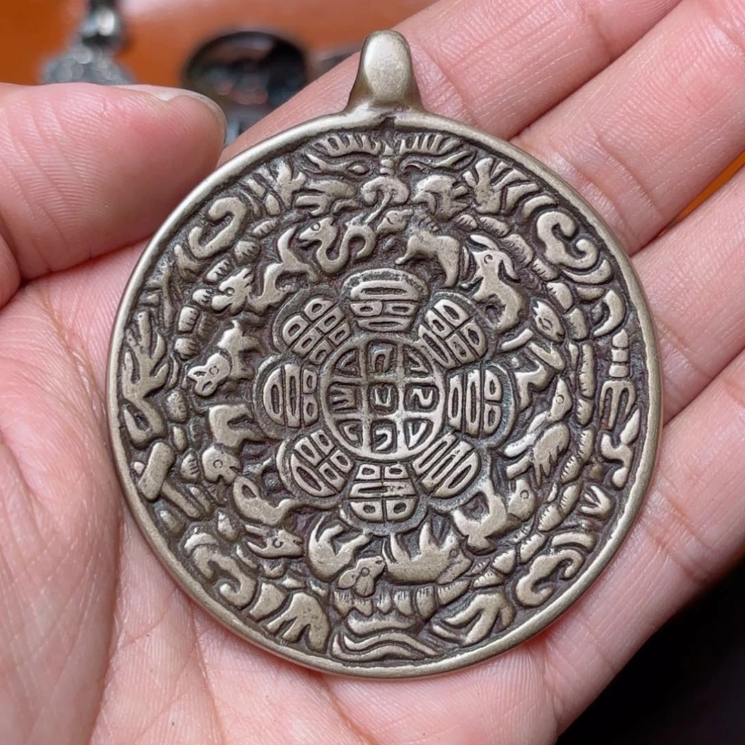 刘*铜星月菩提吊坠项链