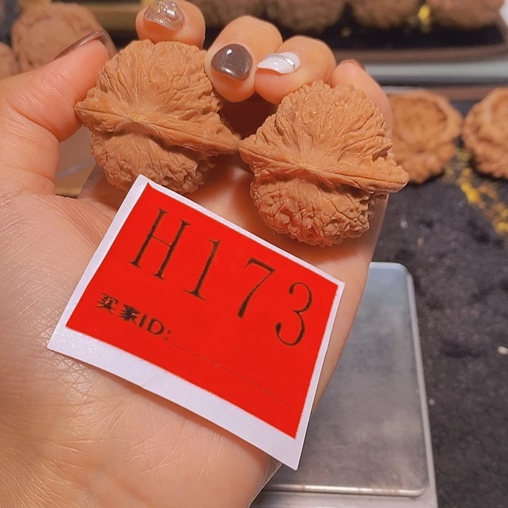 吊坠文玩核桃血麒麟40