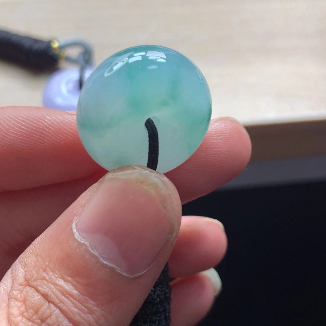 颈饰未镶嵌翡翠吊坠