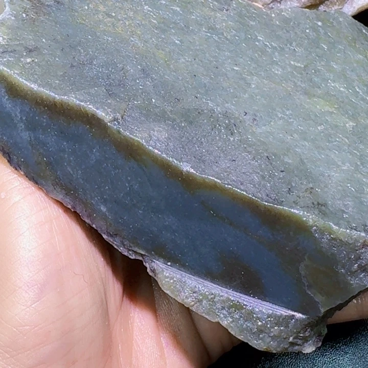 未镶嵌和田玉（糖玉）珠宝半成品