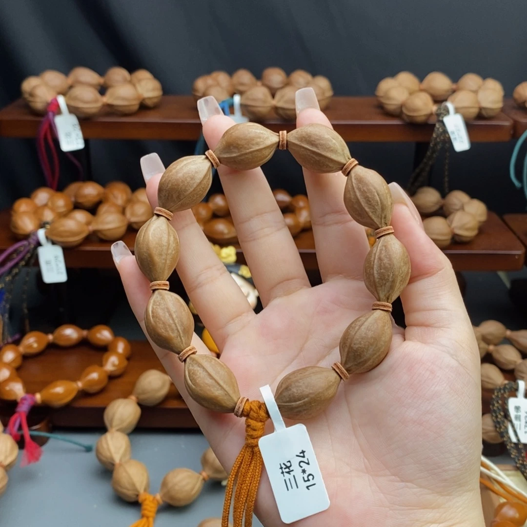 和***祥梅林铁核文玩手串