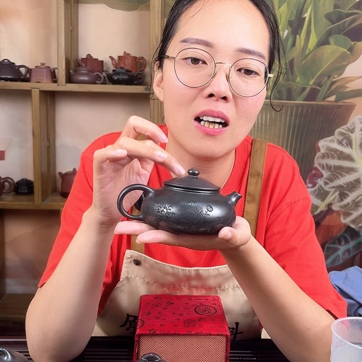 紫砂壶原矿石黄寒江