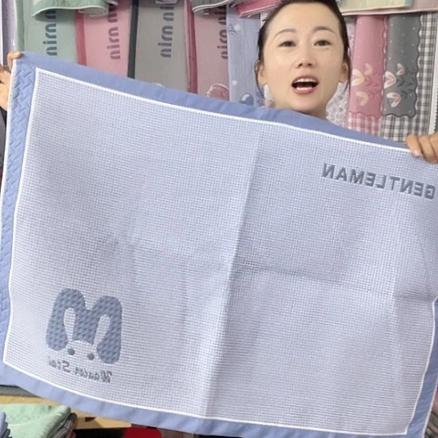 棉特价蓝色大字母