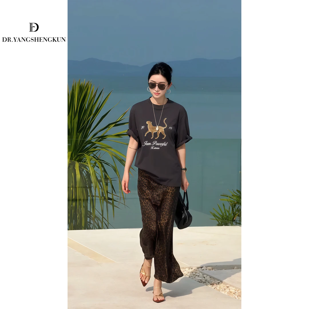 DR杨圣坤2025夏季时尚豹子印花宽松圆领短袖百搭T恤女B2503-1420