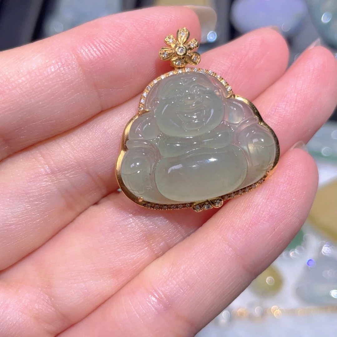 翡翠18K金镶嵌颈饰翡翠