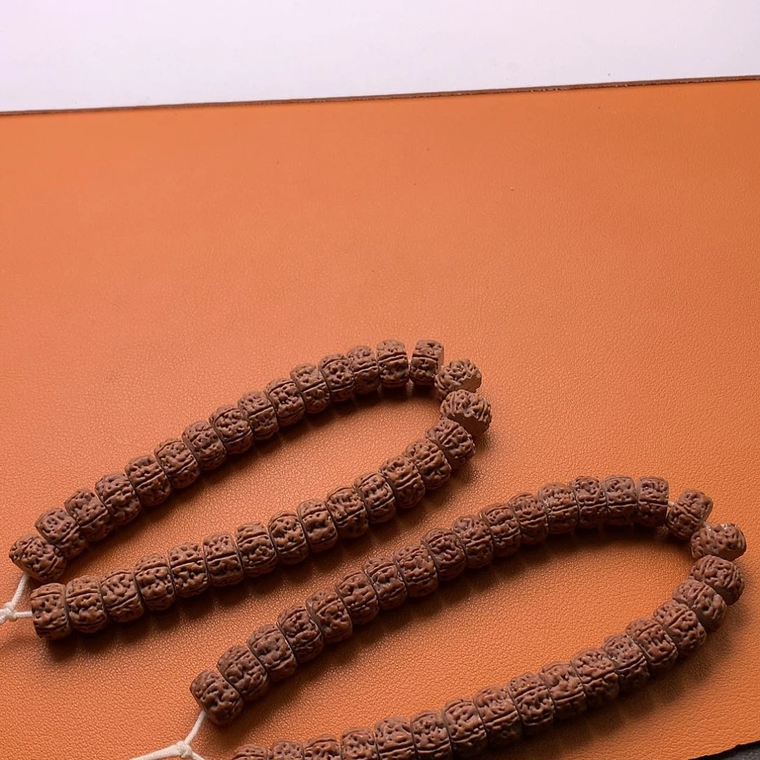 金刚菩提吊坠薄切树王