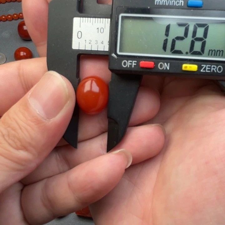 南红玛瑙未镶嵌珠宝半成品