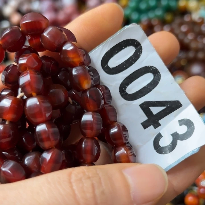 玛瑙/玉髓颈饰未镶嵌是***！